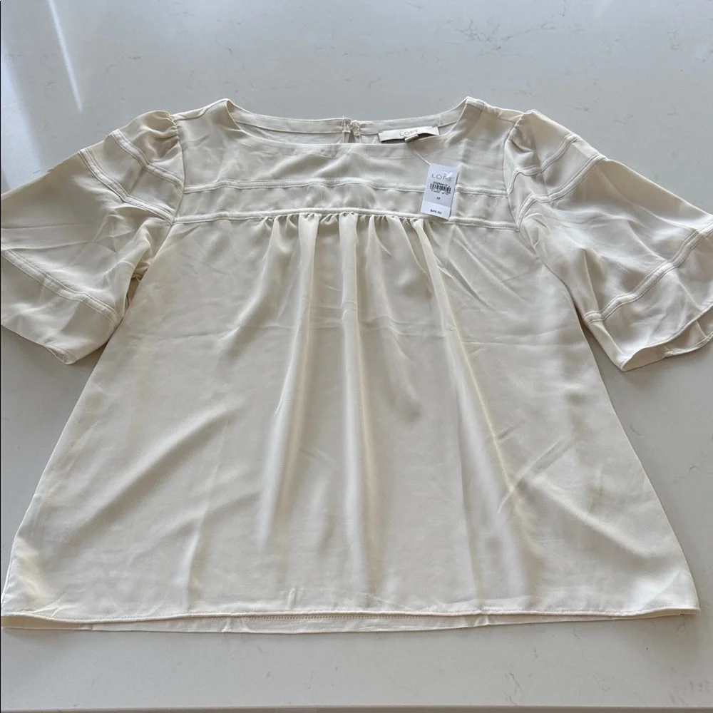 LOFT Cream Blouse with Puff Sleeves Size: M NWT ✨
